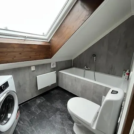 Hus M/anneks I Rolig Byggefelt Holiday home Ulsak